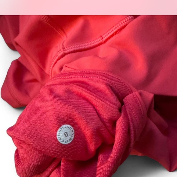 lululemon athletica Red Bike Shorts - Picture 5 of 5